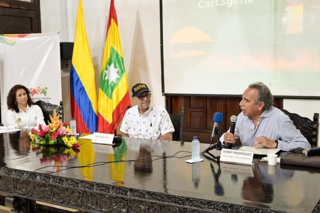 Rueda de prensa apertura sede